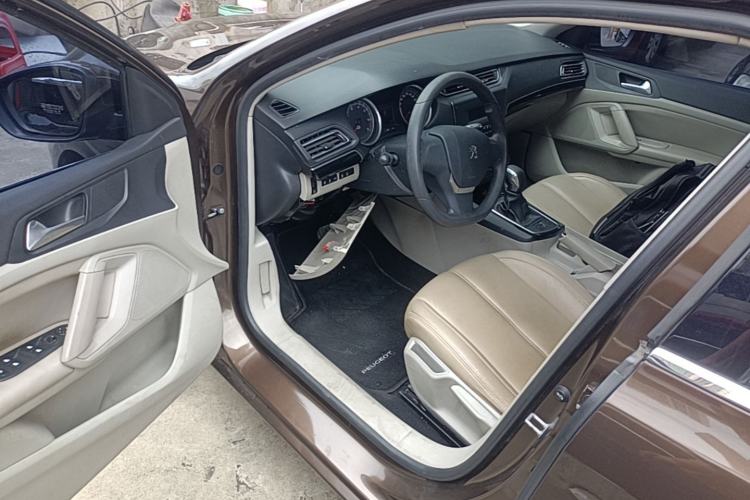 Used Peugeot 408 2014 1.8L Automatic Leading Edition Driver Seat
