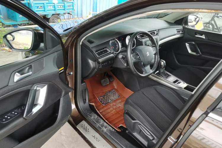 Used Peugeot 408 2014 1.8L Automatic Luxury Edition Driver Seat