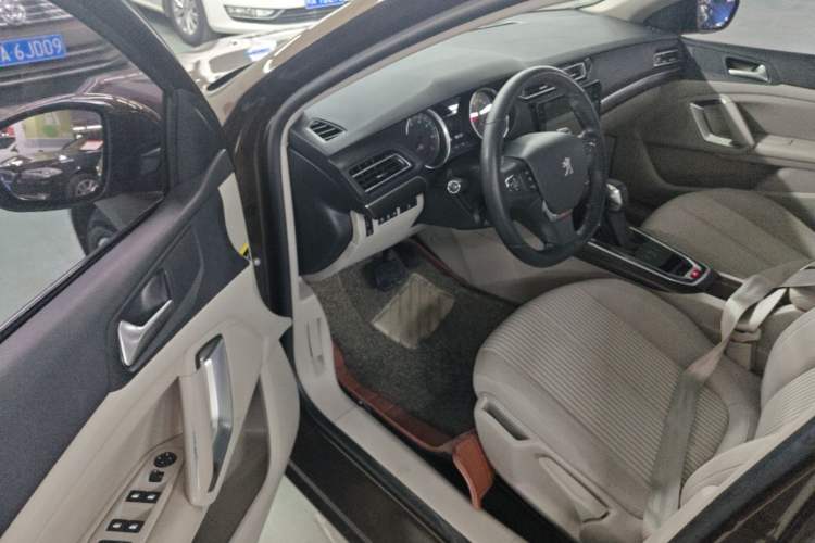 Used Peugeot 408 2014 1.8L Automatic Luxury Edition Driver Seat