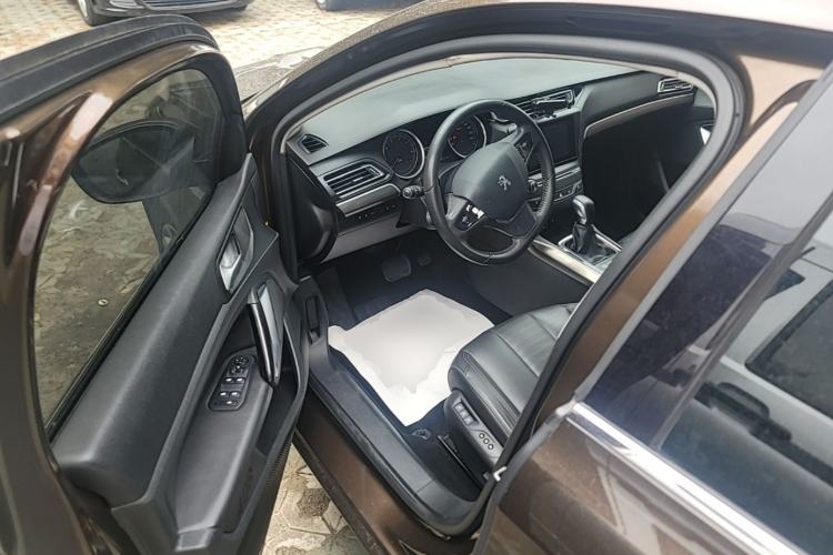 Used Peugeot 408 2014 1.6T Automatic Supreme Edition Driver Seat