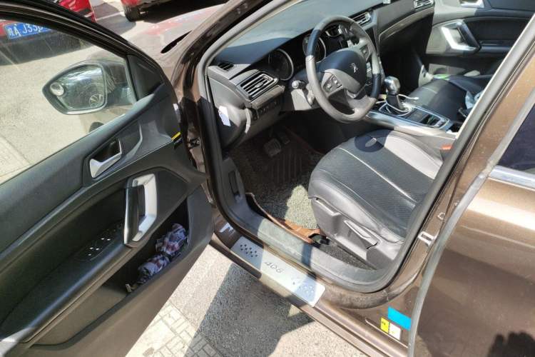 Used Peugeot 408 2014 1.8L Automatic Luxury Edition Driver Seat
