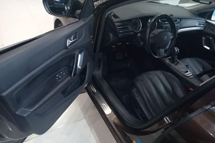 Used Peugeot 408 2014 1.6T Automatic Supreme Edition Driver Seat