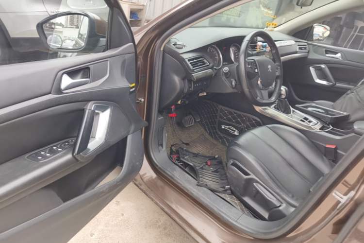 Used Peugeot 408 2014 1.8L Automatic Luxury Edition Driver Seat