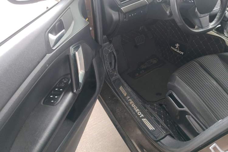Used Peugeot 408 2014 1.8L Automatic Luxury Edition Driver Seat