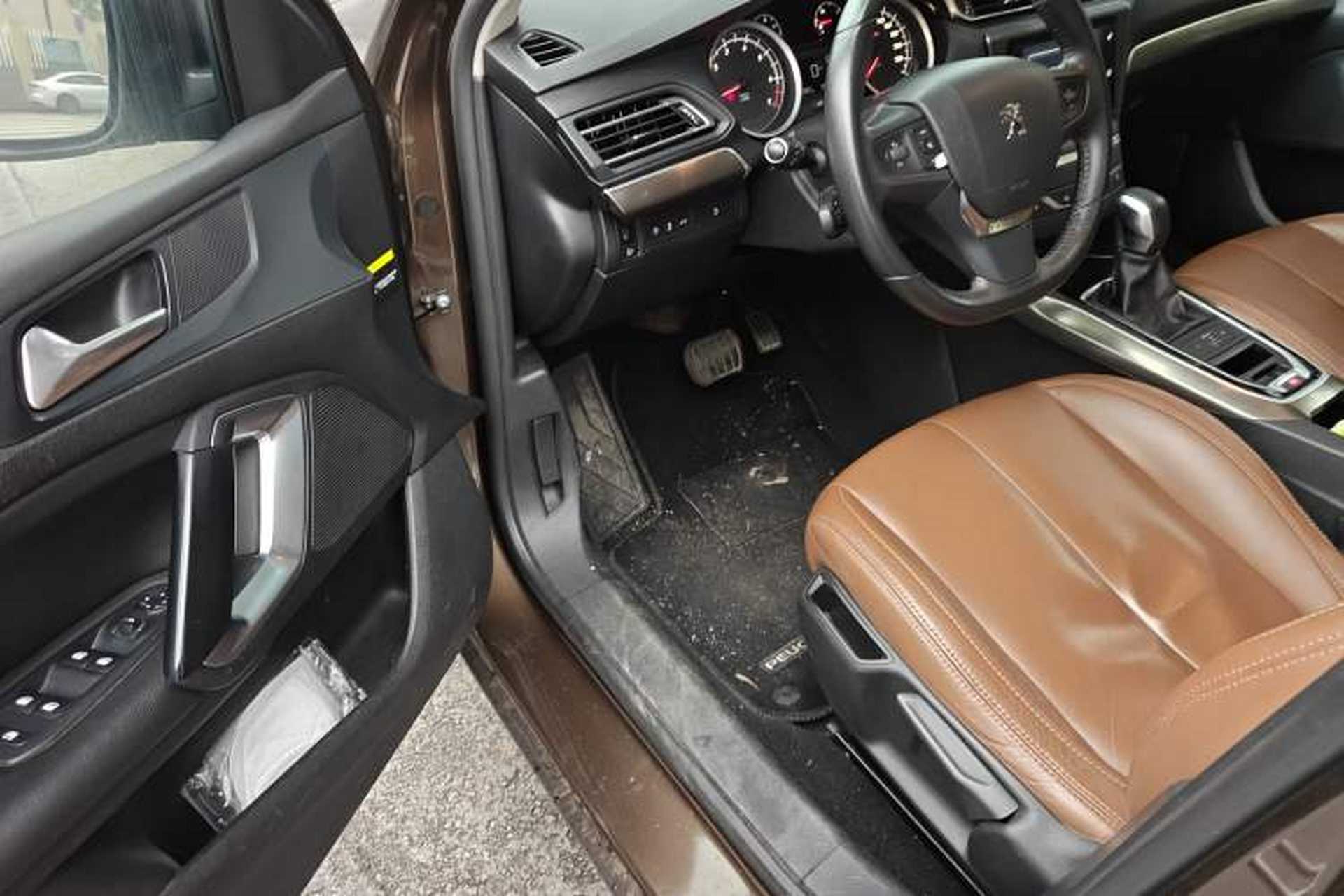 Used Peugeot 408 2014 1.8L Automatic Luxury Edition Driver Seat