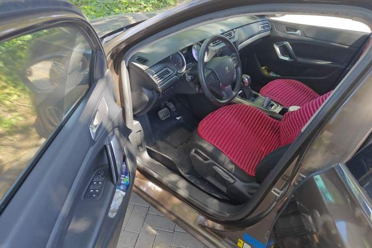 Used Peugeot 408 2014 1.8L Automatic Luxury Edition Driver Seat