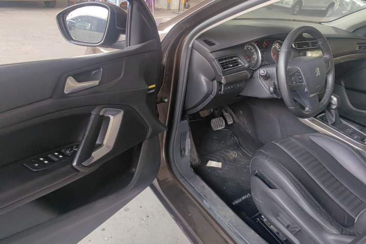 Used Peugeot 408 2014 1.6T Automatic Prestige Edition Driver Seat