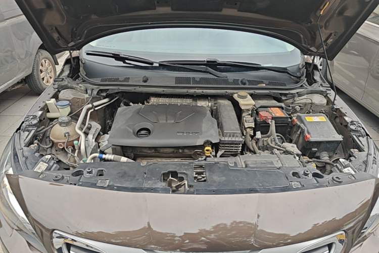 Used Peugeot 408 2014 1.8L Automatic Luxury Edition Engine Bay