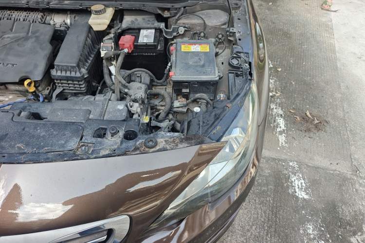 Used Peugeot 408 2014 1.8L Automatic Luxury Edition Engine Bay Left