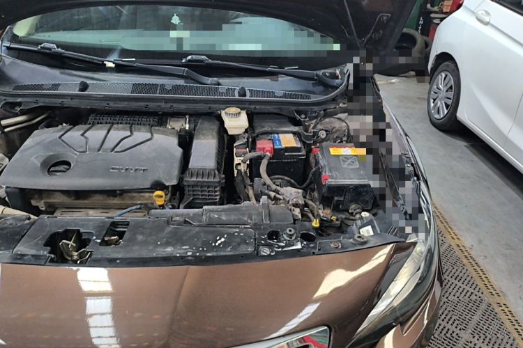 Used Peugeot 408 2014 1.8L Automatic Luxury Edition Engine Bay Left