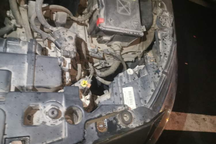 Used Peugeot 408 2014 1.8L Automatic Luxury Edition Engine Bay Left