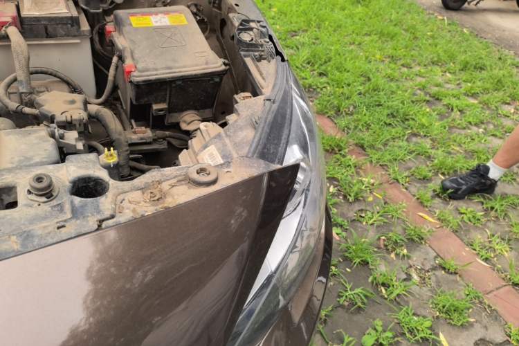 Used Peugeot 408 2014 1.8L Manual Leading Edition Engine Bay Left