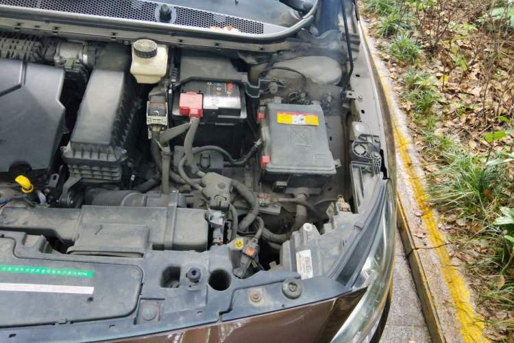 Used Peugeot 408 2014 1.8L Automatic Luxury Edition Engine Bay Left