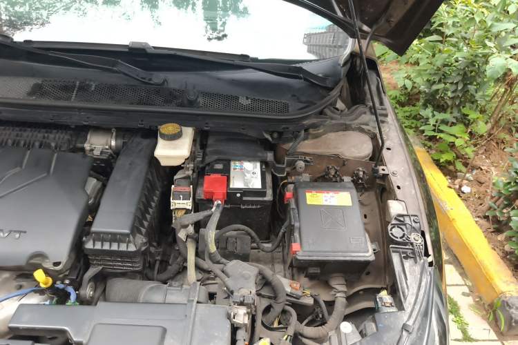Used Peugeot 408 2014 1.8L Automatic Luxury Edition Engine Bay Left