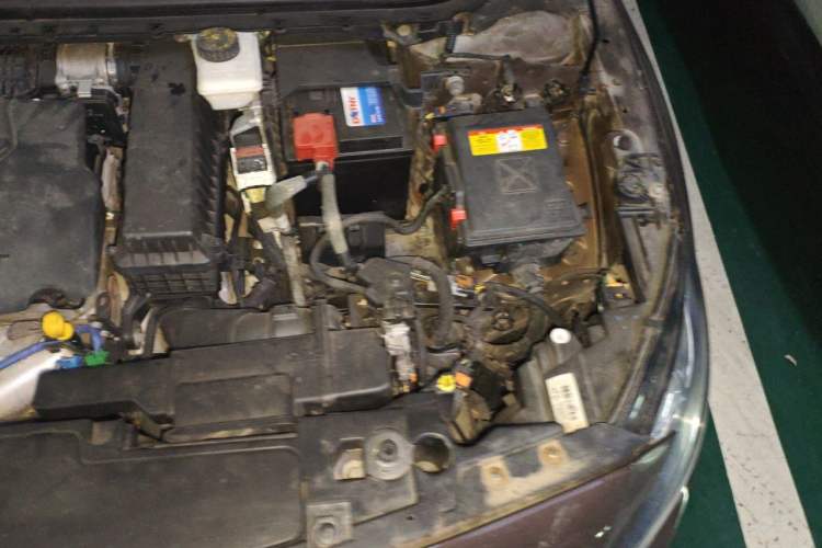 Used Peugeot 408 2014 1.8L Automatic Luxury Edition Engine Bay Left