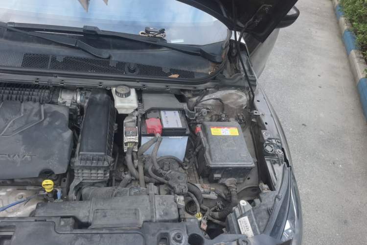 Used Peugeot 408 2014 1.8L Automatic Luxury Edition Engine Bay Left