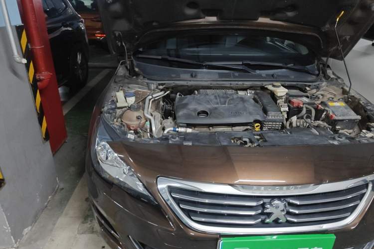 Used Peugeot 408 2014 1.8L Automatic Luxury Edition Engine Bay Right