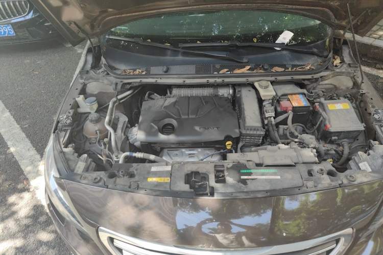 Used Peugeot 408 2014 1.8L Automatic Luxury Edition Engine Bay Right