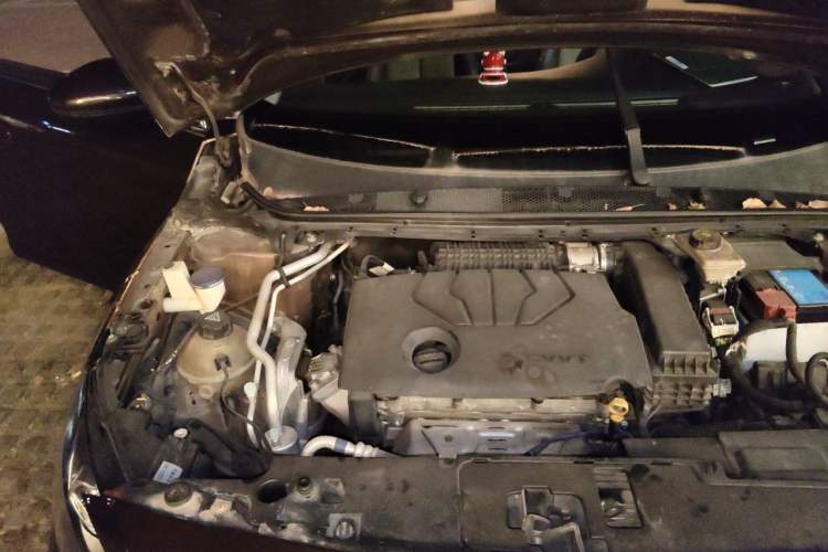 Used Peugeot 408 2014 1.8L Automatic Luxury Edition Engine Bay Right