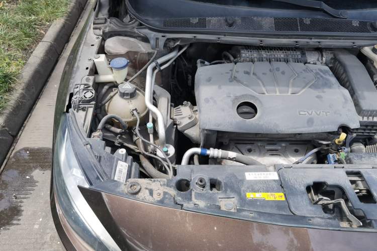 Used Peugeot 408 2014 1.8L Automatic Luxury Edition Engine Bay Right