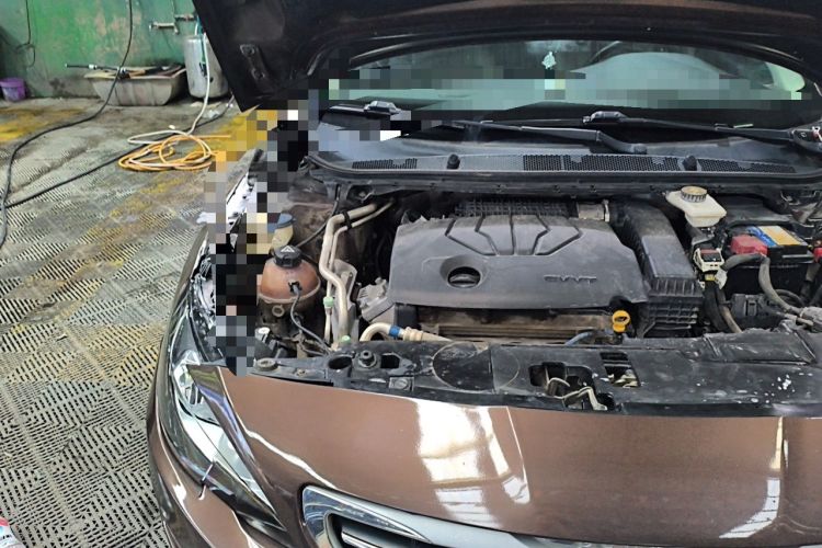 Used Peugeot 408 2014 1.8L Automatic Luxury Edition Engine Bay Right