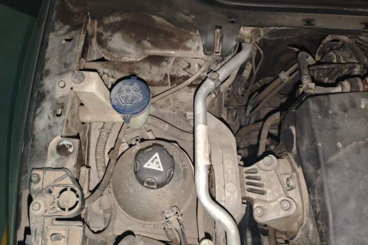 Used Peugeot 408 2014 1.8L Automatic Luxury Edition Engine Bay Right