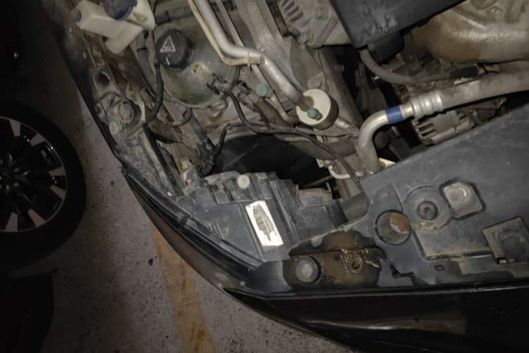 Used Peugeot 408 2014 1.8L Manual Leading Edition Engine Bay Right