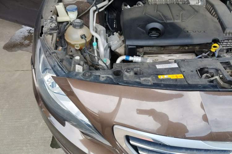 Used Peugeot 408 2014 1.8L Automatic Luxury Edition Engine Bay Right