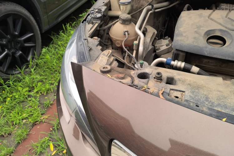 Used Peugeot 408 2014 1.8L Manual Leading Edition Engine Bay Right