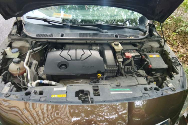 Used Peugeot 408 2014 1.8L Automatic Luxury Edition Engine Bay
