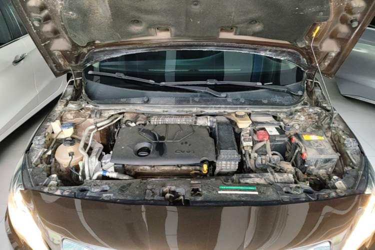 Used Peugeot 408 2014 1.8L Automatic Luxury Edition Engine Bay