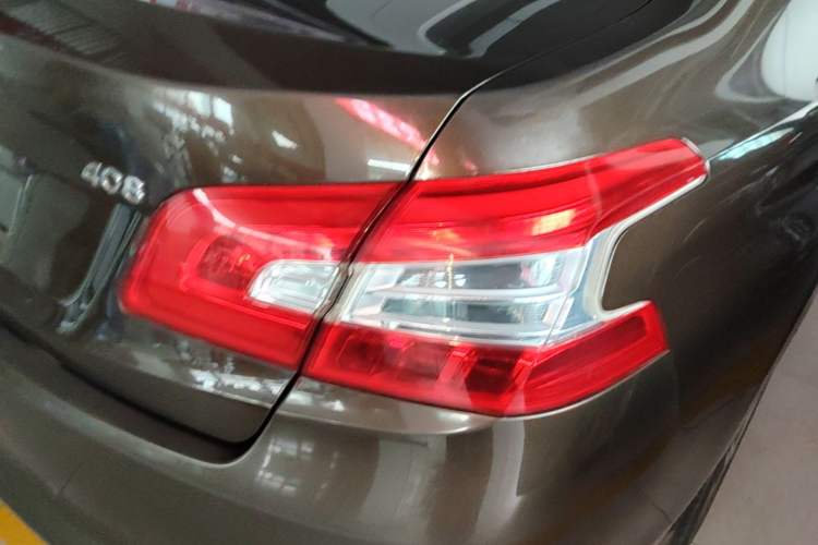 Used Peugeot 408 2014 1.8L Automatic Luxury Edition Exterior 3