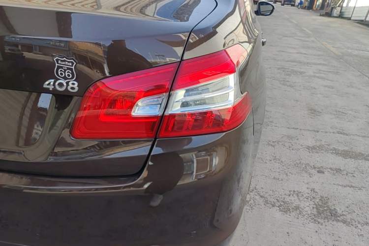 Used Peugeot 408 2014 1.8L Automatic Luxury Edition Exterior 3