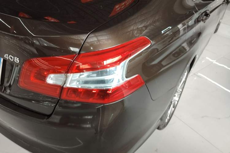 Used Peugeot 408 2014 1.8L Automatic Luxury Edition Exterior 3