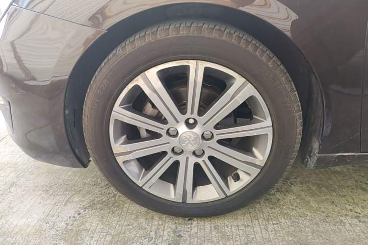 Used Peugeot 408 2014 1.8L Automatic Luxury Edition Exterior 4