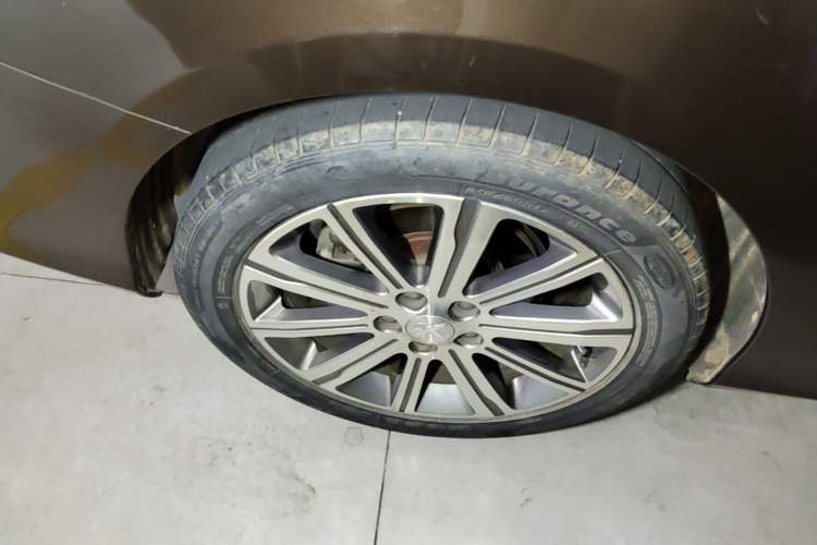 Used Peugeot 408 2014 1.8L Automatic Luxury Edition Exterior 5