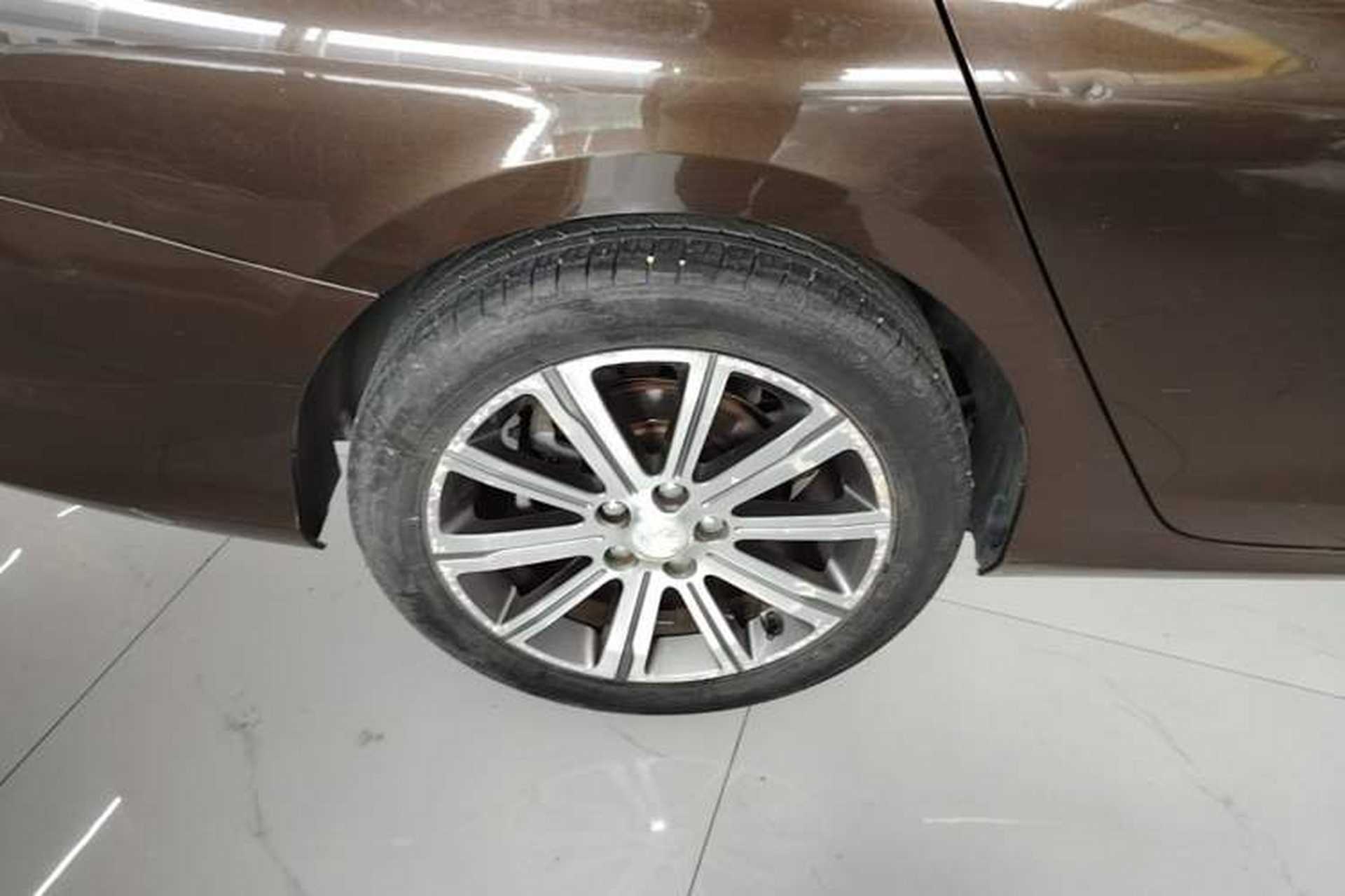 Used Peugeot 408 2014 1.8L Automatic Luxury Edition Exterior 5