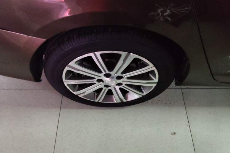 Used Peugeot 408 2014 1.8L Automatic Luxury Edition Exterior 5