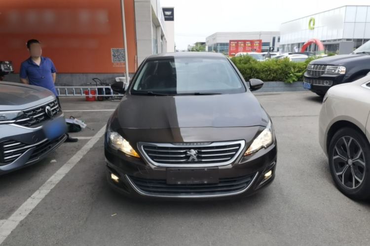 Used Peugeot 408 2014 1.8L Manual Leading Edition Front