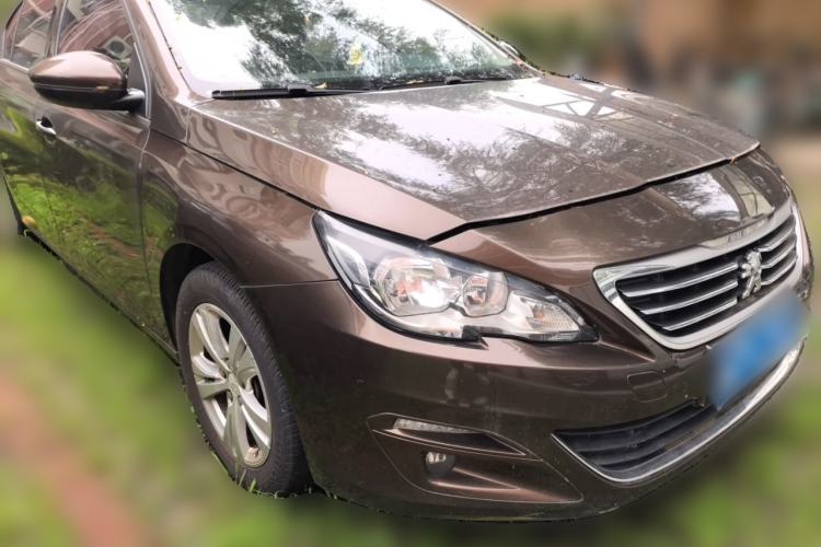 Used Peugeot 408 2014 1.8L Manual Leading Edition Front Right 45 Deg