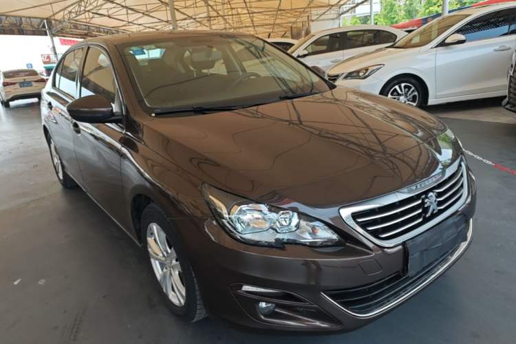 Used Peugeot 408 2014 1.8L Manual Leading Edition Front Right 45 Deg