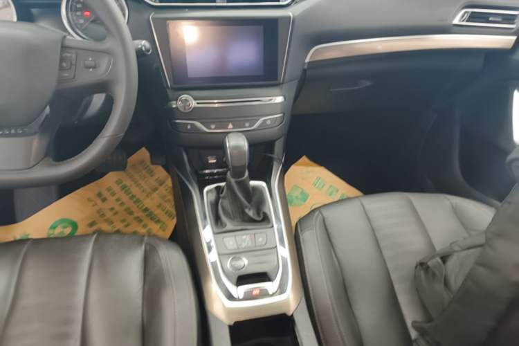 Used Peugeot 408 2014 1.6T Automatic Prestige Edition Gear Lever