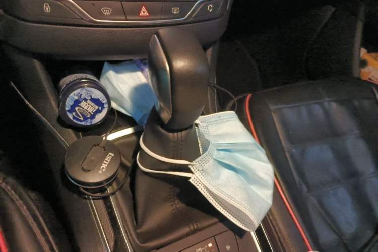 Used Peugeot 408 2014 1.8L Automatic Luxury Edition Gear Lever