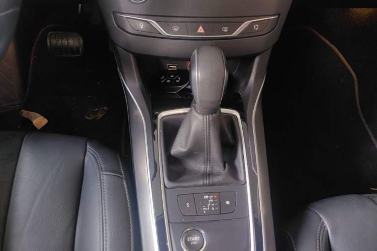 Used Peugeot 408 2014 1.6T Automatic Prestige Edition Gear Lever