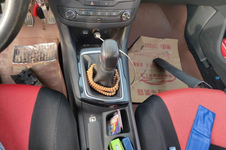 Used Peugeot 408 2014 1.8L Manual Leading Edition Gear Lever