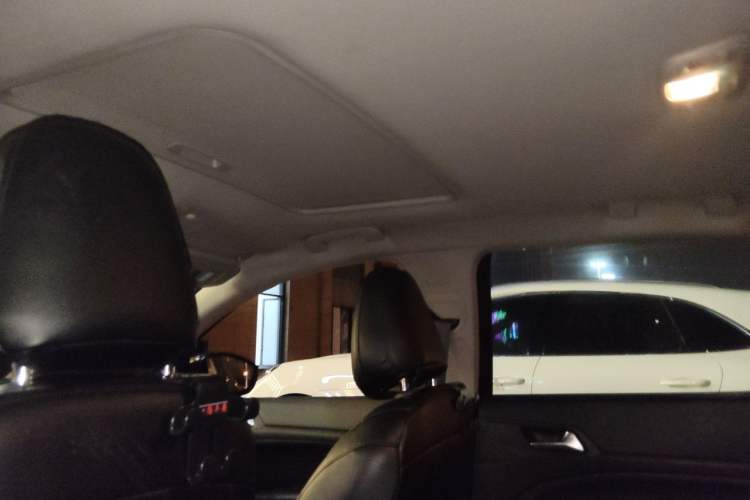 Used Peugeot 408 2014 1.8L Automatic Luxury Edition Headliner