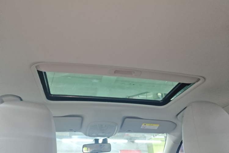 Used Peugeot 408 2014 1.8L Automatic Luxury Edition Headliner