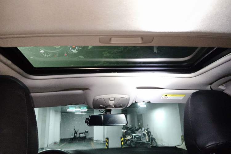 Used Peugeot 408 2014 1.8L Automatic Luxury Edition Headliner