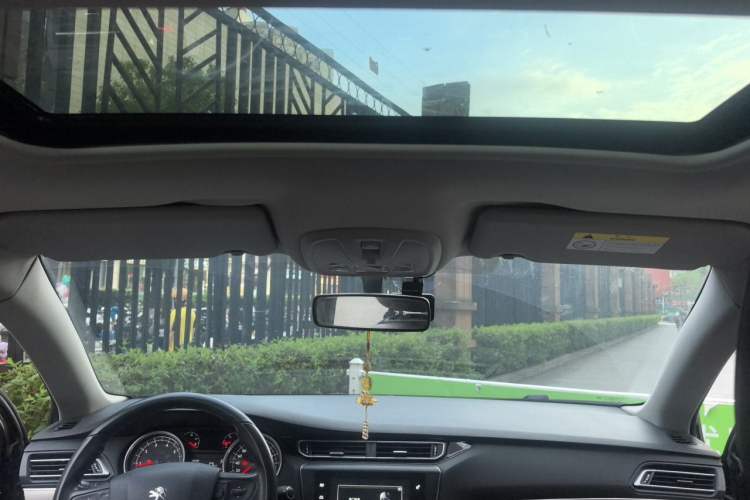 Used Peugeot 408 2014 1.8L Automatic Luxury Edition Headliner
