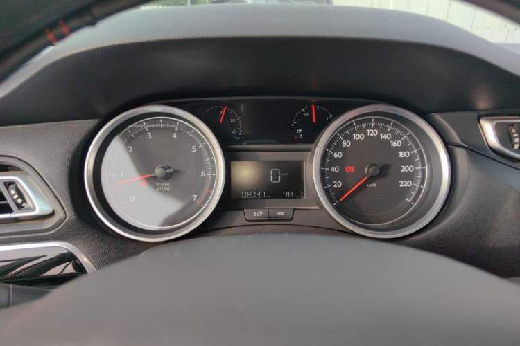 Used Peugeot 408 2014 1.8L Manual Leading Edition Instrument Cluster